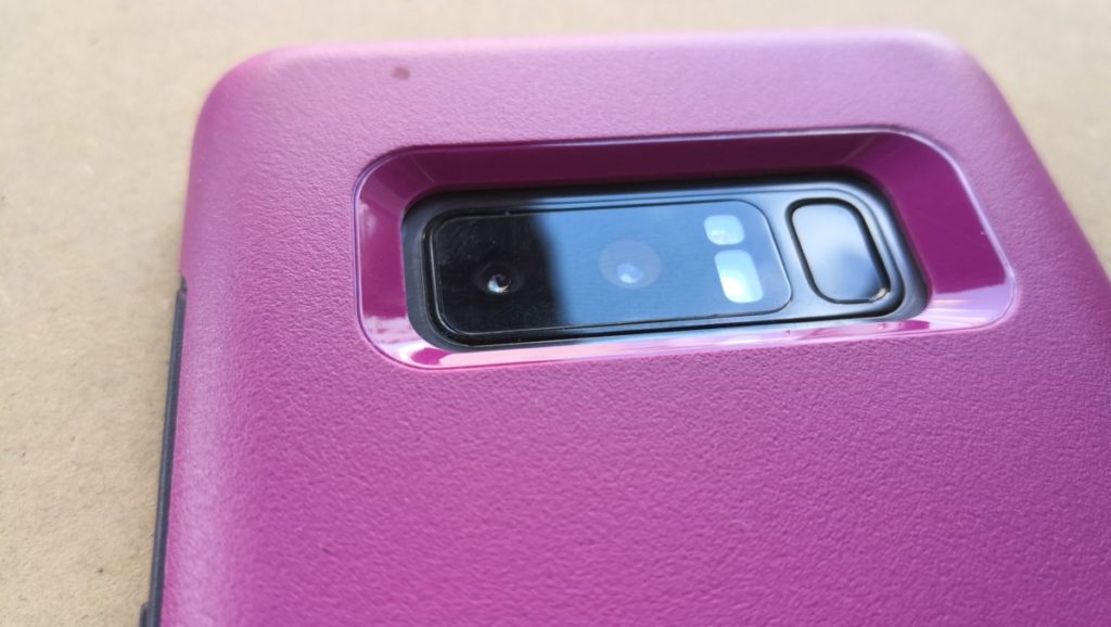 Otterbox Symmetry case for Galaxy Note8 close-up to camera cutout