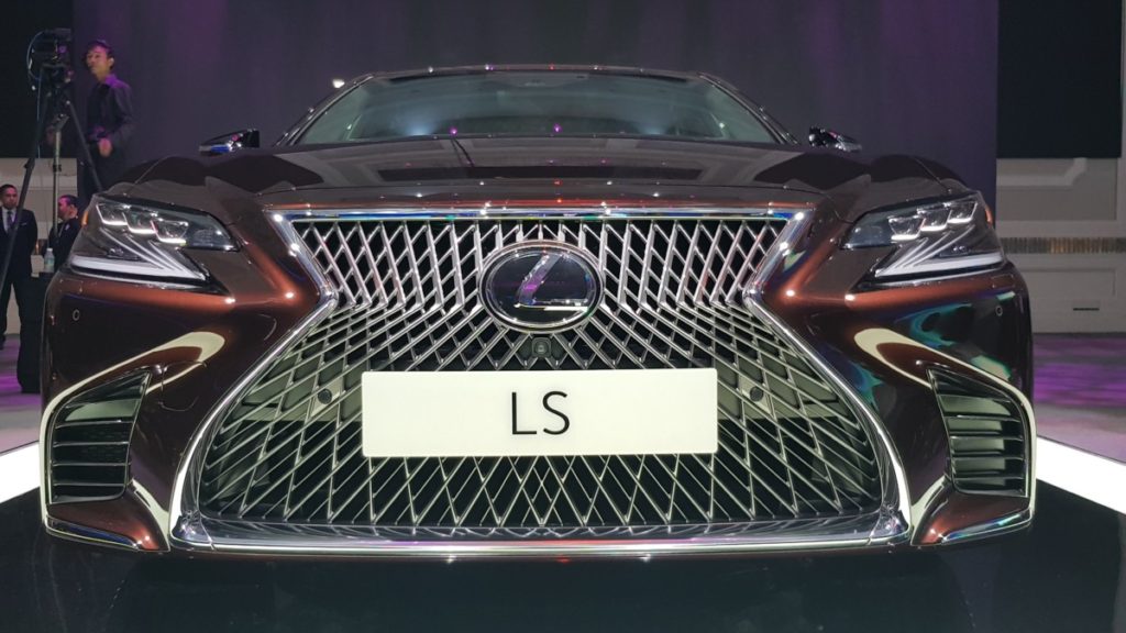 The new 2018 Lexus LS 500 redefines luxury 3