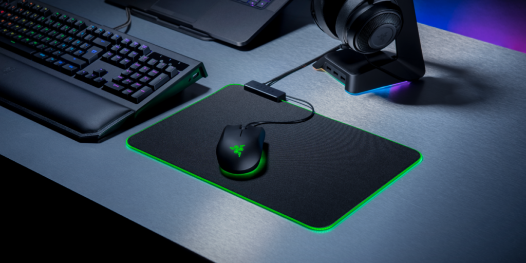 The Razer Goliathus Chroma mouse pad brings the bling for gamers 32