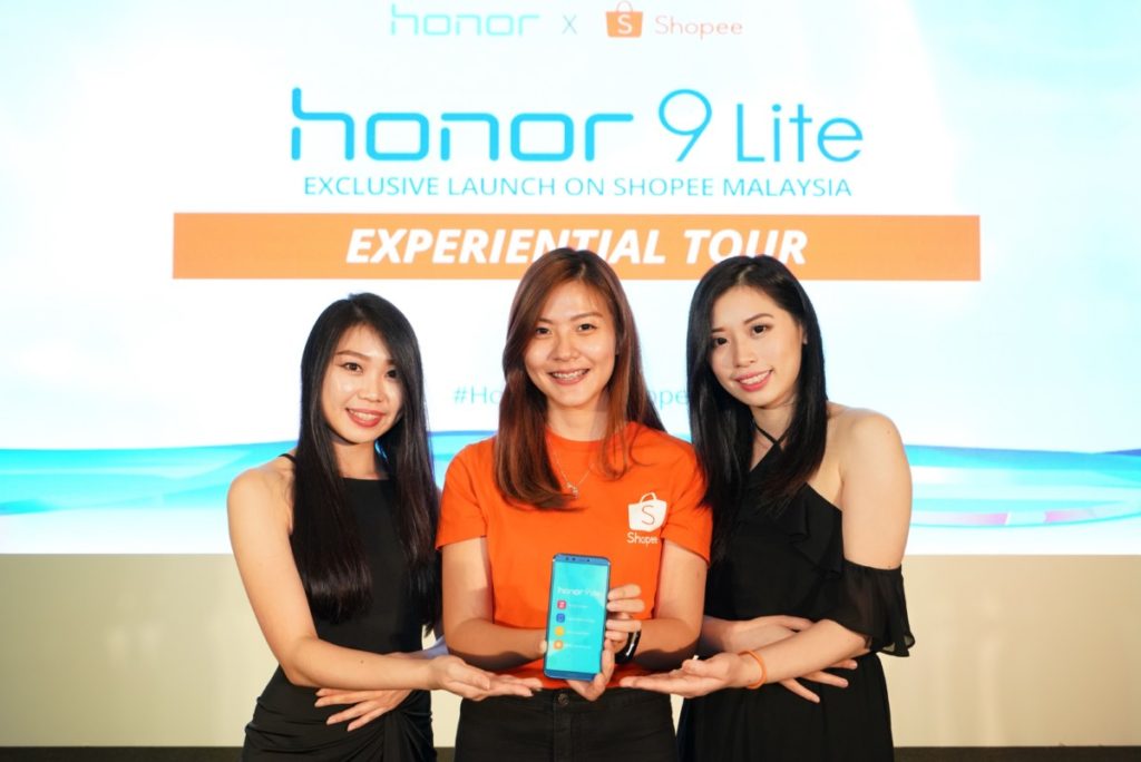 1500 honor 9 Lite phones sold out in minutes after launch on Shopee 2