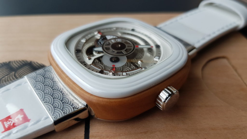 You definitely wood want this SEVENFRIDAY Japan P1B/03 timepiece on your wrist 2