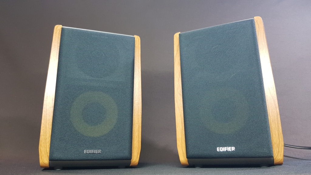 [Review] Edifier R1010BT Powered Bluetooth speakers 8