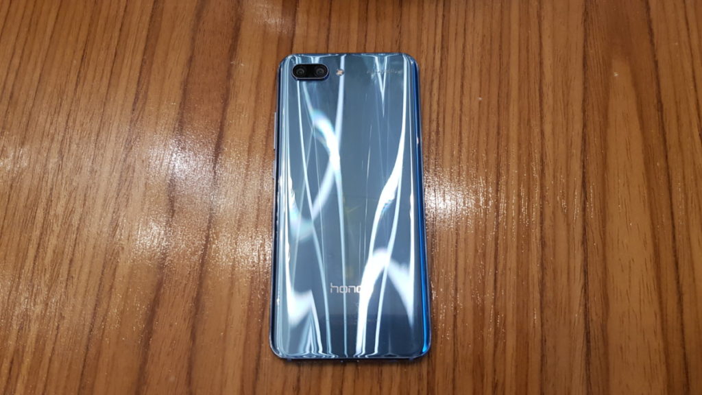 Honor 10 arrives in Malaysia for RM1,699 4
