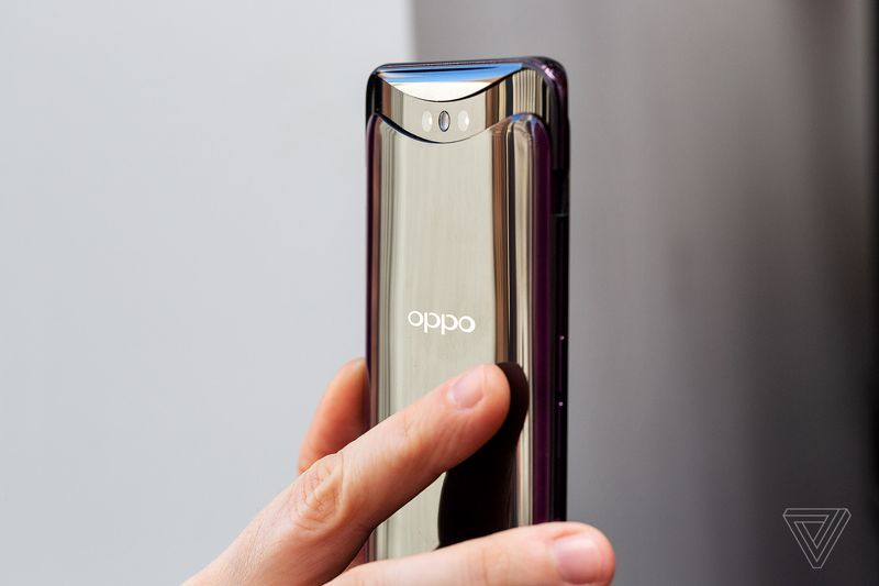 Oppo unveils Find X that nixes the notch with novel pop-up cameras 5