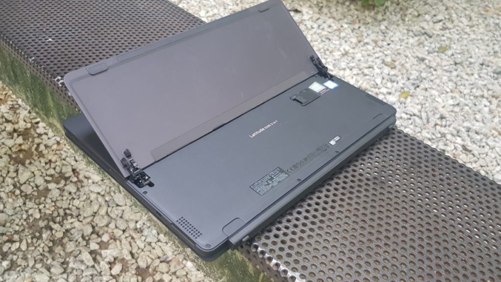 [Review] Dell Latitude 5290 2-in-1 - Time to take a stand 8