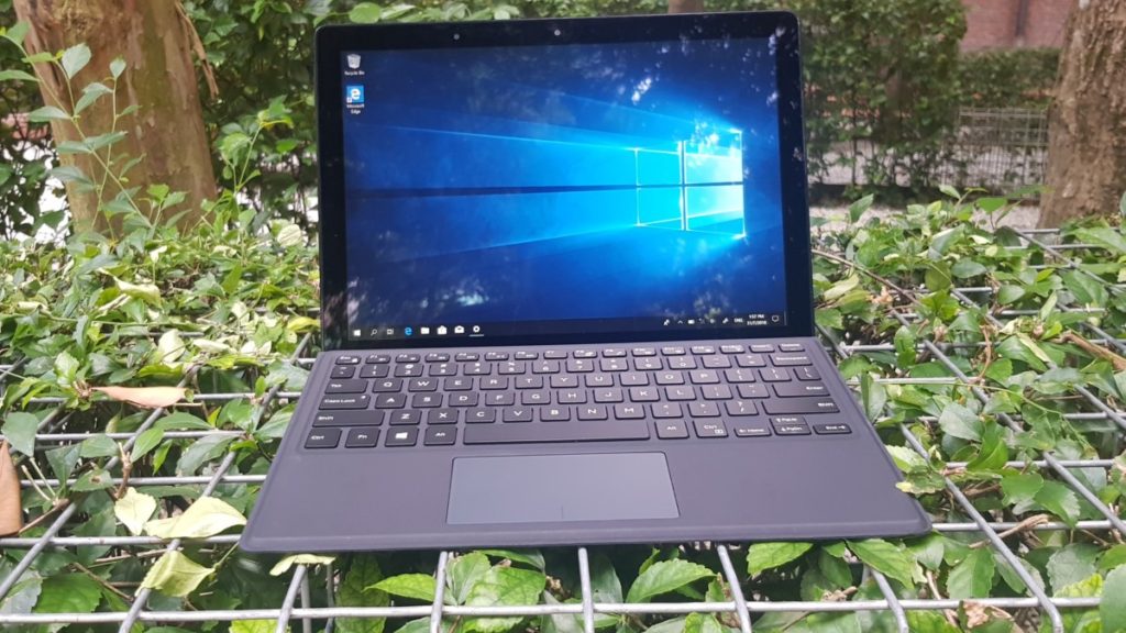 [Review] Dell Latitude 5290 2-in-1 - Time to take a stand 13