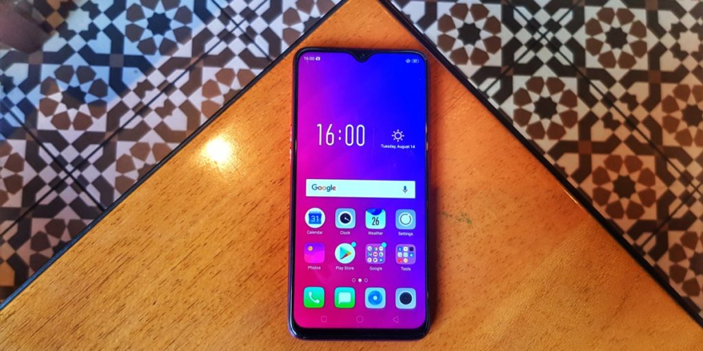 5 Reasons Why You Need To Buy The Sub-RM1,500 midrange champion OPPO F9 25