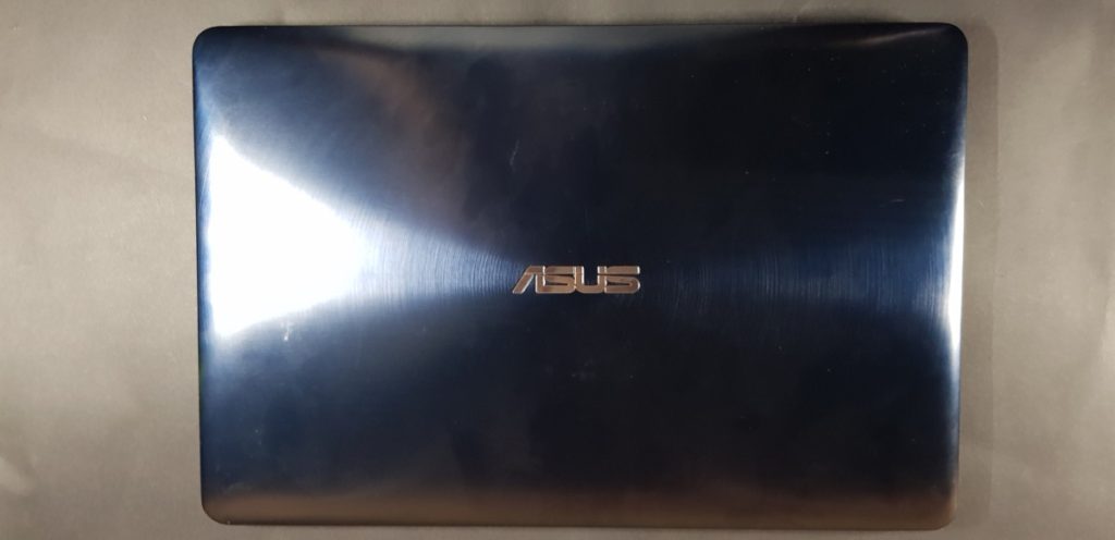 [Review] Asus Zenbook Pro 15 UX580G-EE2030T - ScreenPad Sensation 3