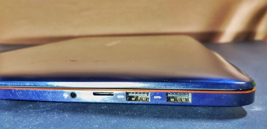 [Review] Asus Zenbook Pro 15 UX580G-EE2030T - ScreenPad Sensation 6