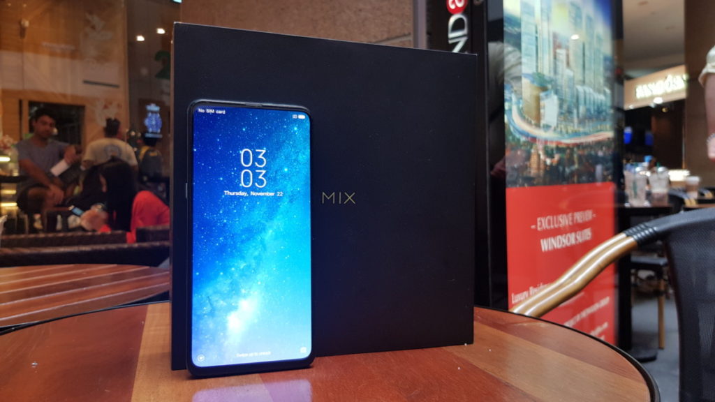 Hands-on with Xiaomi’s Mi Mix 3 slider phone 2