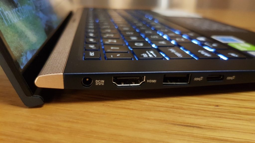 [Review] Asus ZenBook 13 UX333 - Small in Size, Big on Power 4