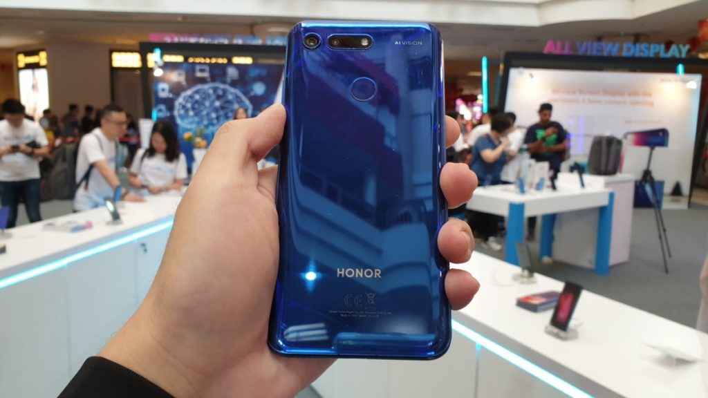 HONOR View20 arrives to sellout crowds at One Utama roadshow 24