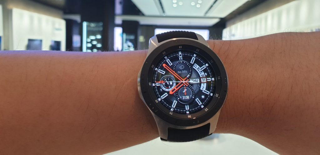 [Review] Samsung Galaxy Watch - Making Time 4