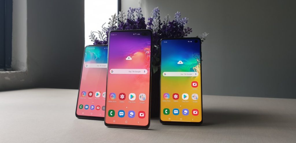 From left: The Galaxy S10e, the Galaxy S10+ and the Galaxy S10