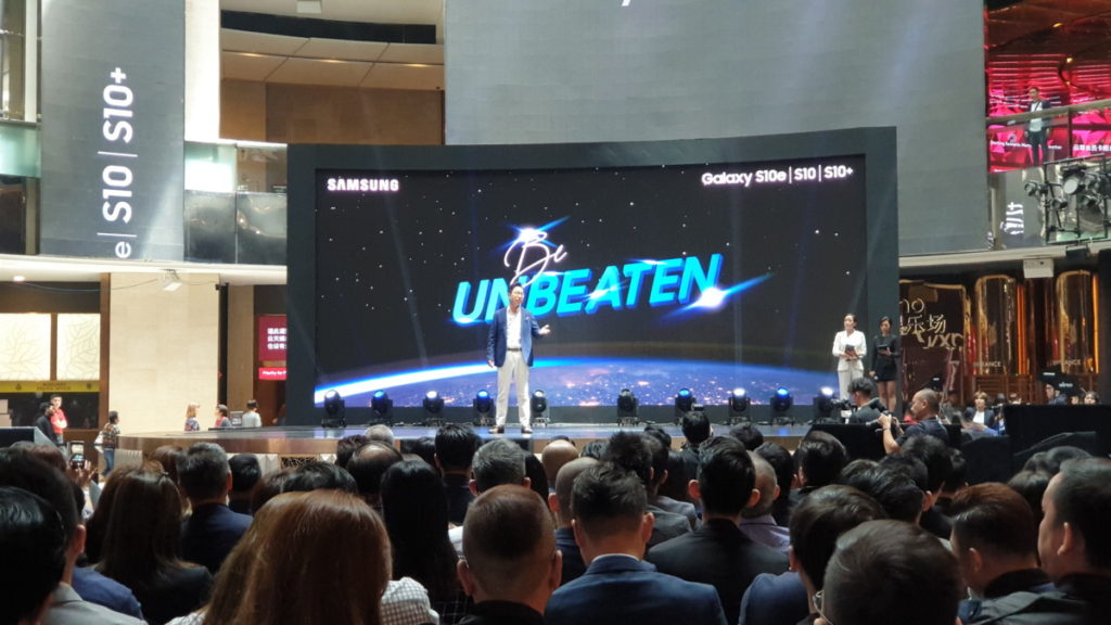 Samsung Malaysia launches the Galaxy S10 into space 2
