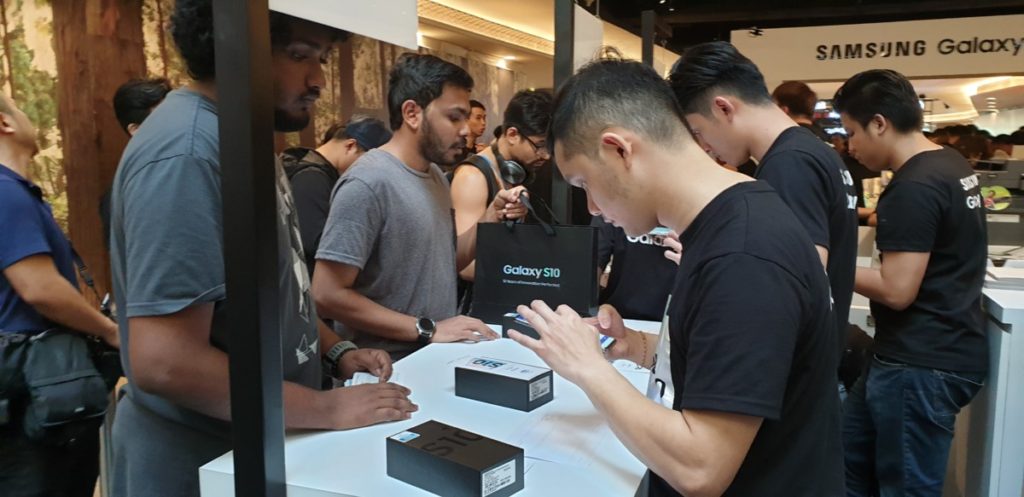 Galaxy S10 roadshows debut nationwide with bargains galore 5