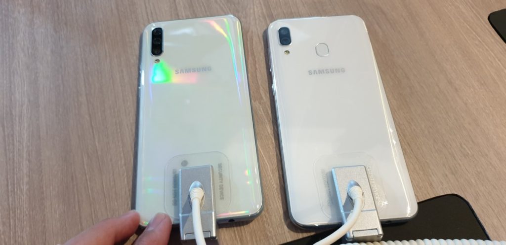 https://hitechcentury.com/samsung-galaxy-m20-massive-5000mah-battery-exclusively-shopee-launched