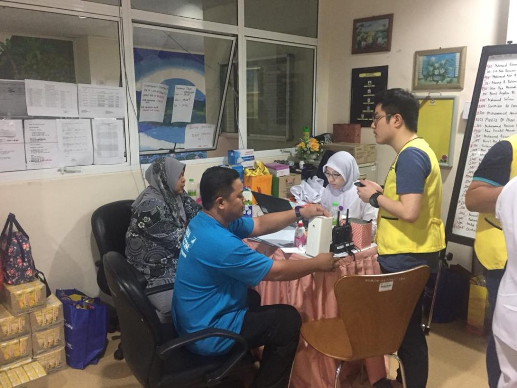 Celcom aids Pasir Gudang victims 2