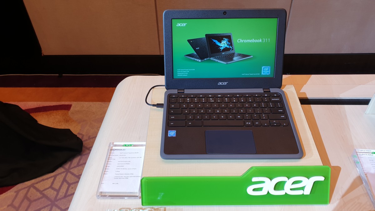Acer introduces new line-up of commercial TravelMate notebooks and Chromebooks 3