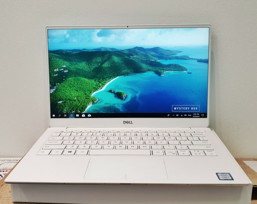 Dell XPS 13 9380 front
