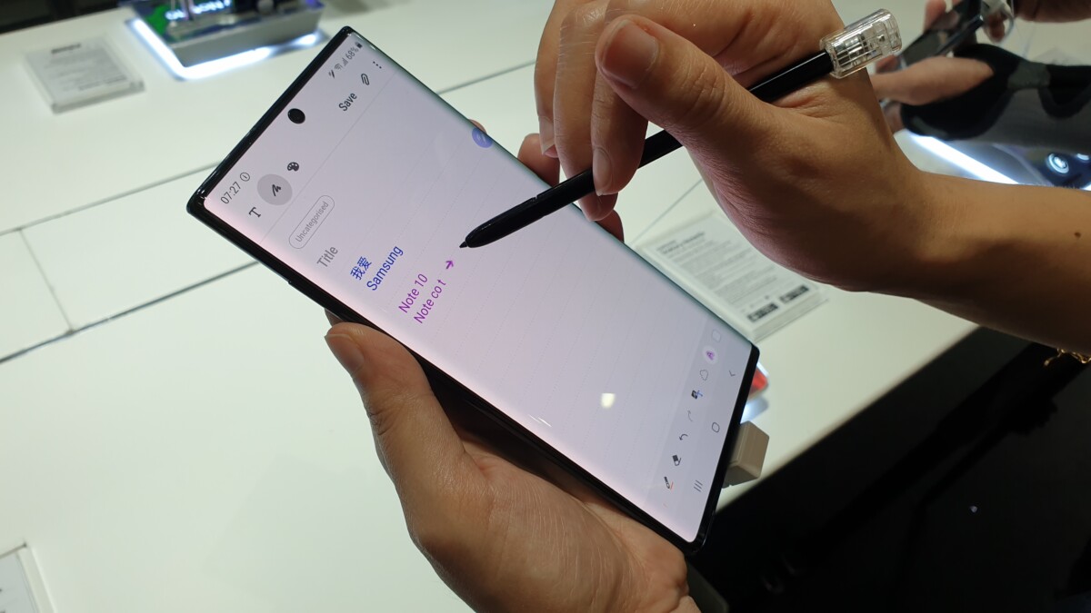 galaxy note 10 and 10 plus difference between