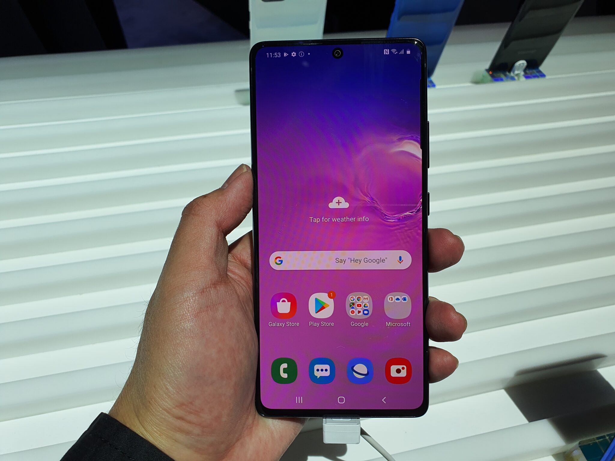 Samsung Galaxy S10 Lite Review - Affordable Luxury | - Gadgets, Gaming