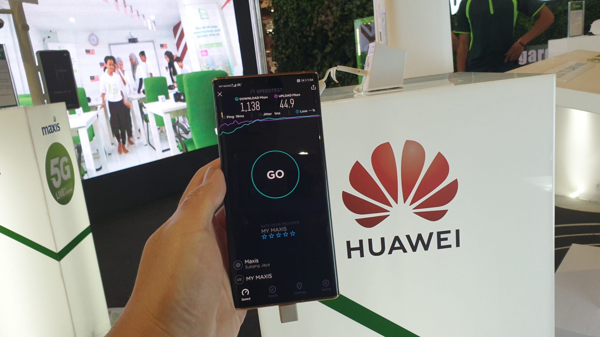 Huawei Mate30 Pro 5G speeds