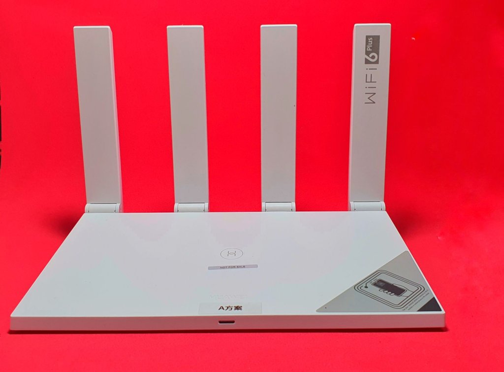 Huawei Wifi AX3 front