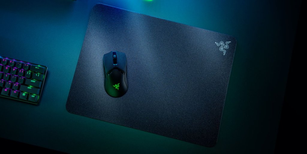Razer Acari mouse mat lets you glide your mouse as smooth as silk for a mere RM309 1