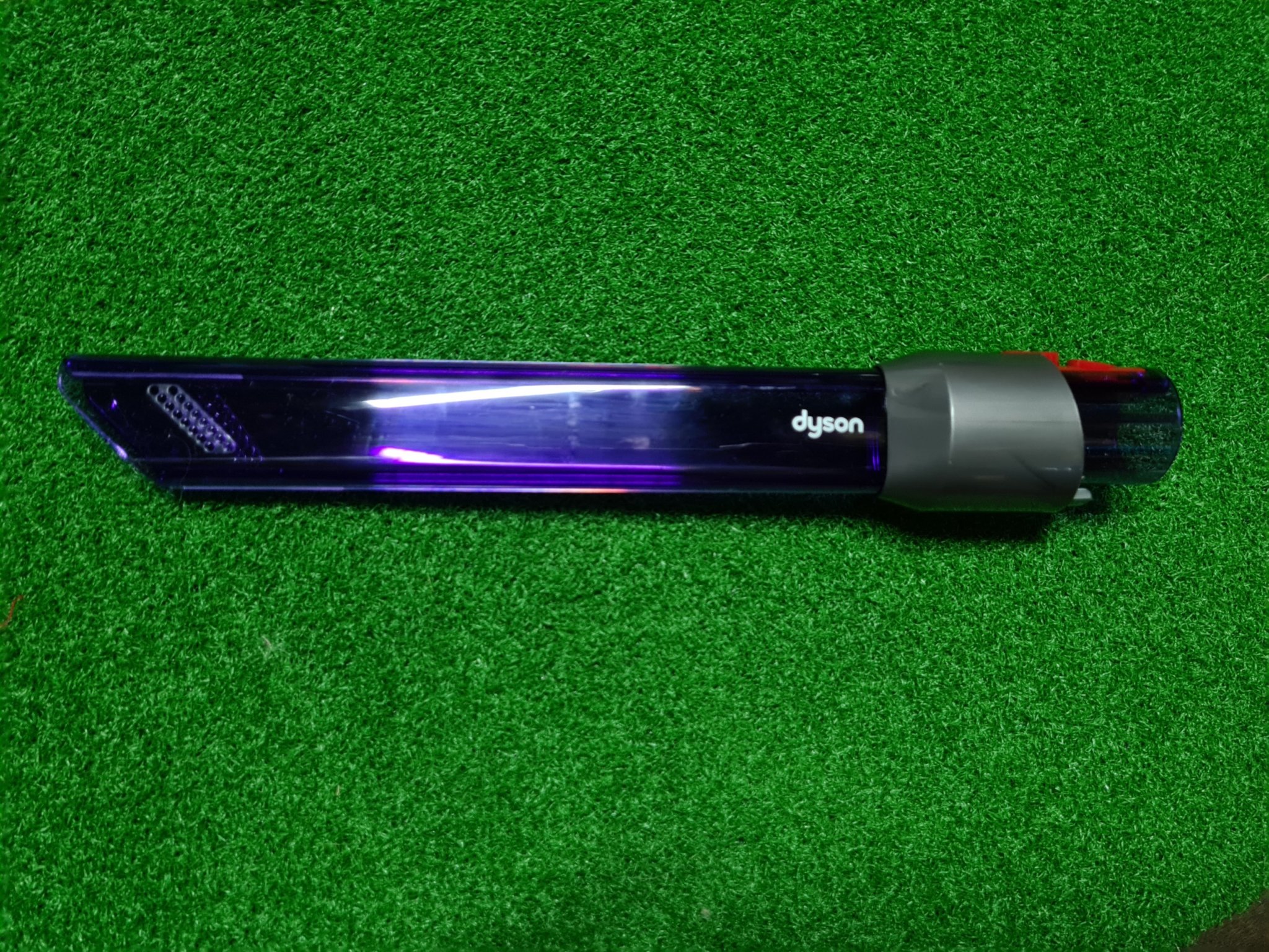 Dyson Digital Slim Fluffy Extra Review - Lightweight, Dustbuster ...