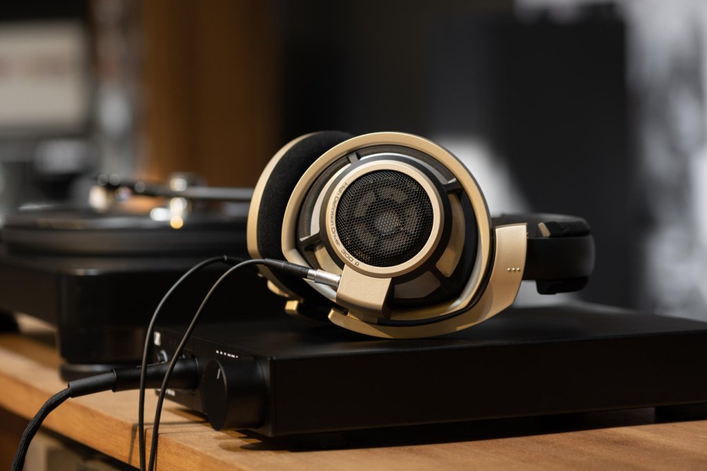 Sennheiser HD 800 S Anniversary Edition arriving in limited numbers in Malaysia 3