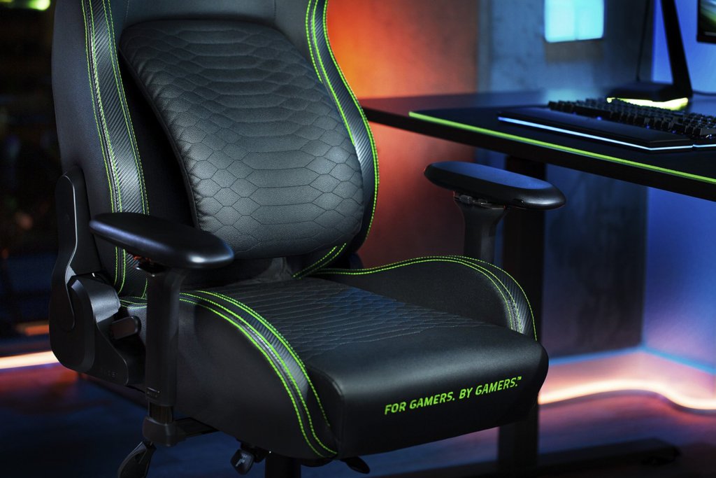 Razer Iskur gaming chair leather seats