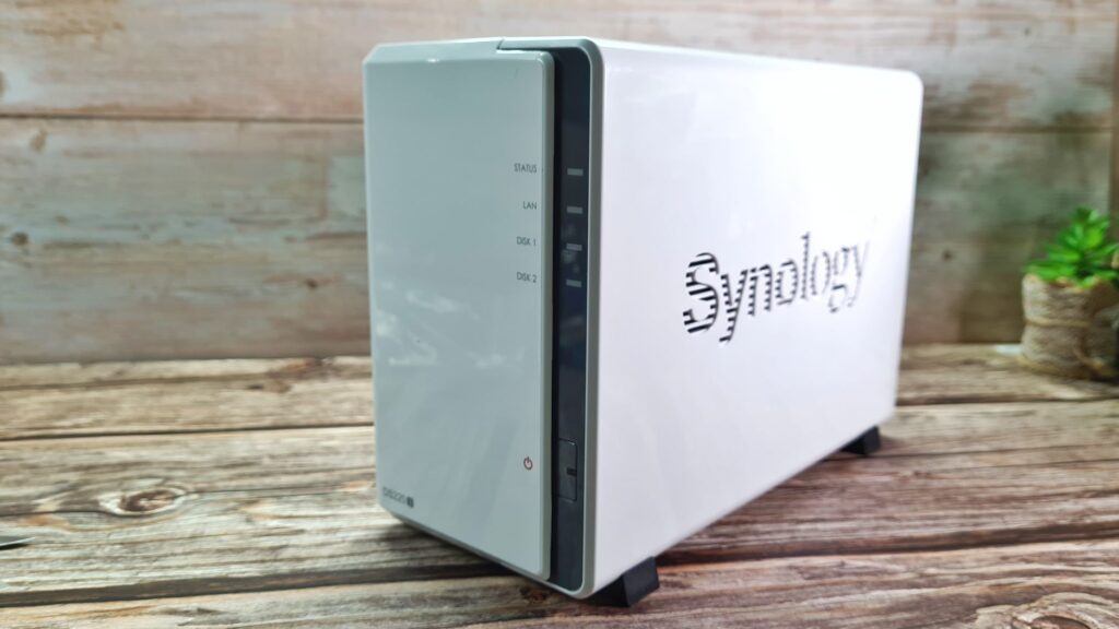 Synology DiskStation DS220j Review - The perfect beginner's NAS