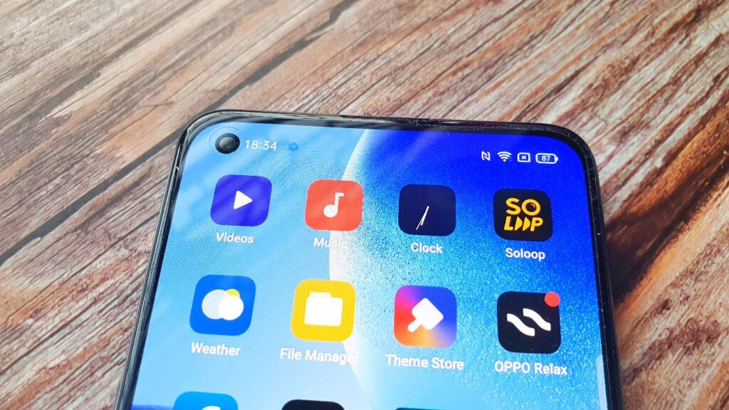 OPPO Reno5 5G Review front