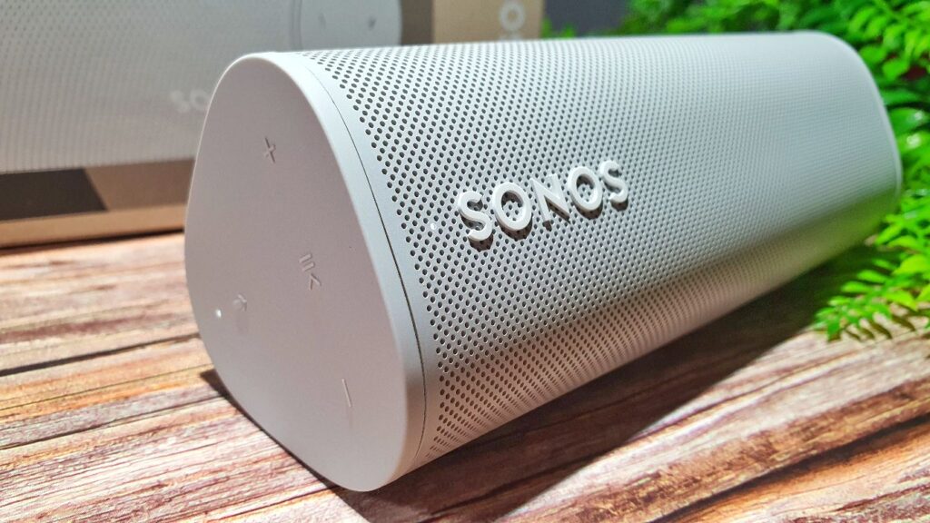 Sonos Roam Review speaker angled sign