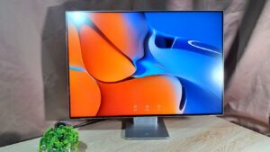 Huawei MateView Review - Minimalist 4K Monitor for Professionals 5