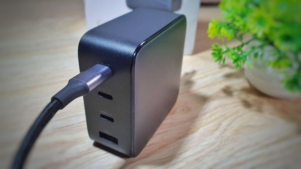UGREEN 100W GaN Fast Charger Review cable inserted