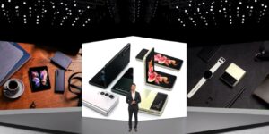 Here’s how you can still get up to RM1,299 in free rewards when you buy the Samsung Galaxy Z Fold3 5G 6