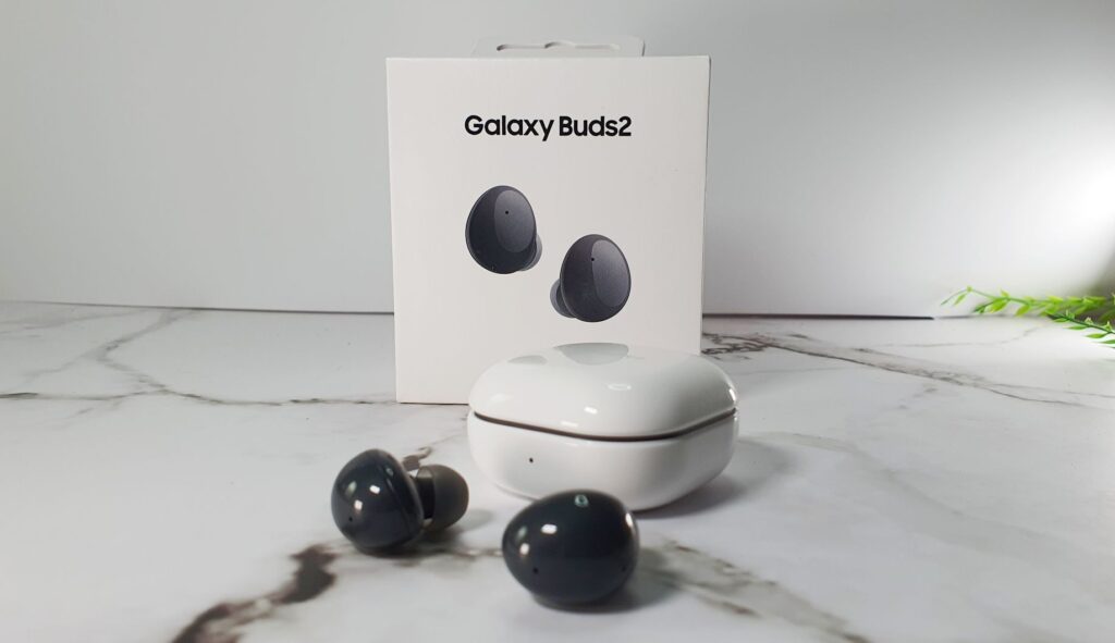 Samsung Galaxy Buds2 Review - Great ANC earbuds with awesome style