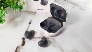 Samsung Galaxy Buds2 Review - Great ANC earbuds with awesome style 5