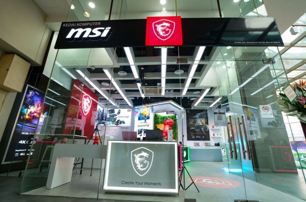 MSI Concept Store Low Yat Malaysia (4)