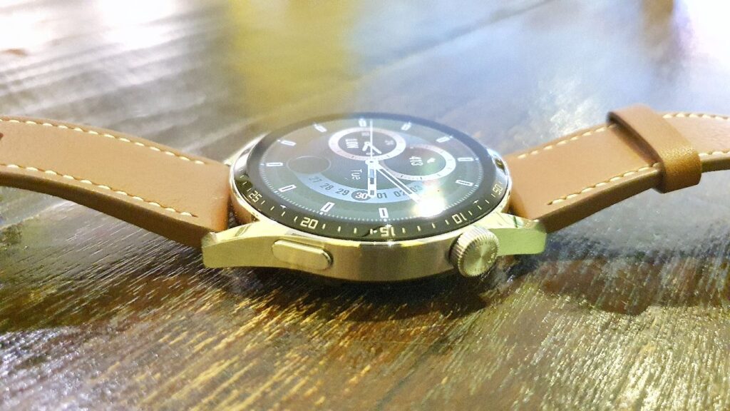 Huawei Watch GT 3 46mm Review side