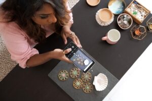 Here’s how the awesome Samsung Galaxy S21 FE 5G powers up entrepreneur Harmini Asokumar’s business! 3