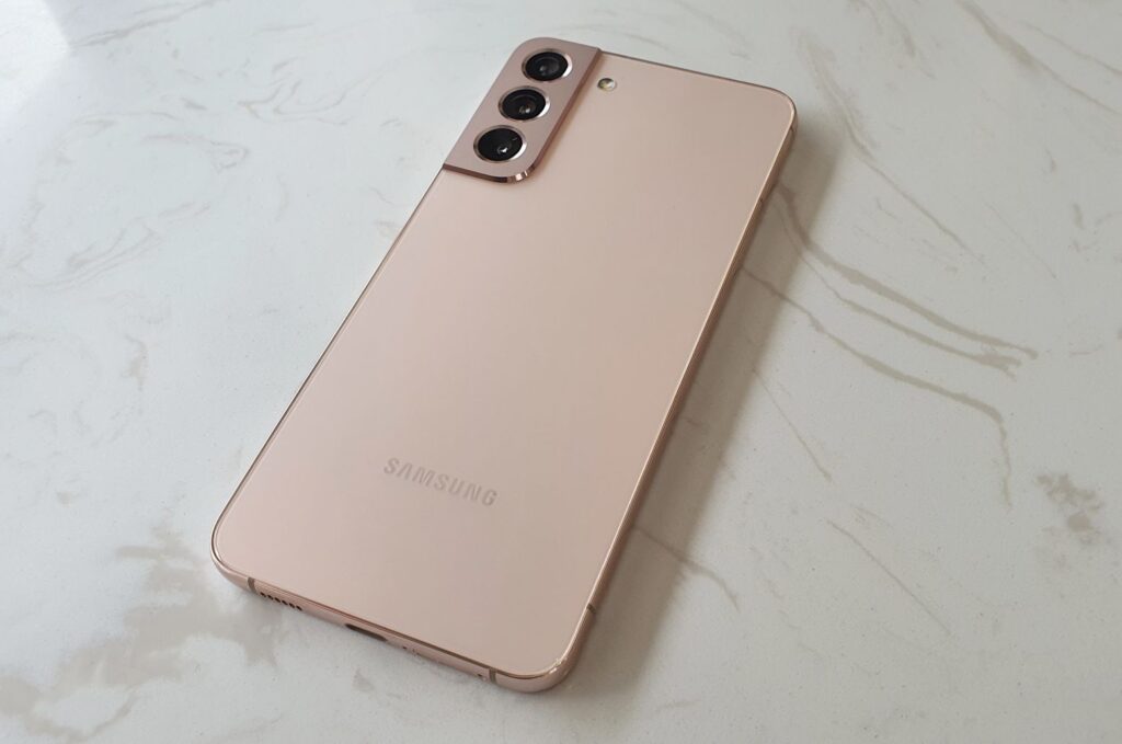 Samsung Galaxy S22 Plus Review rear pink gold