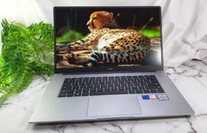 Huawei MateBook D 15 2022 Review - Revamped Valued-Added Workhorse Laptop 3