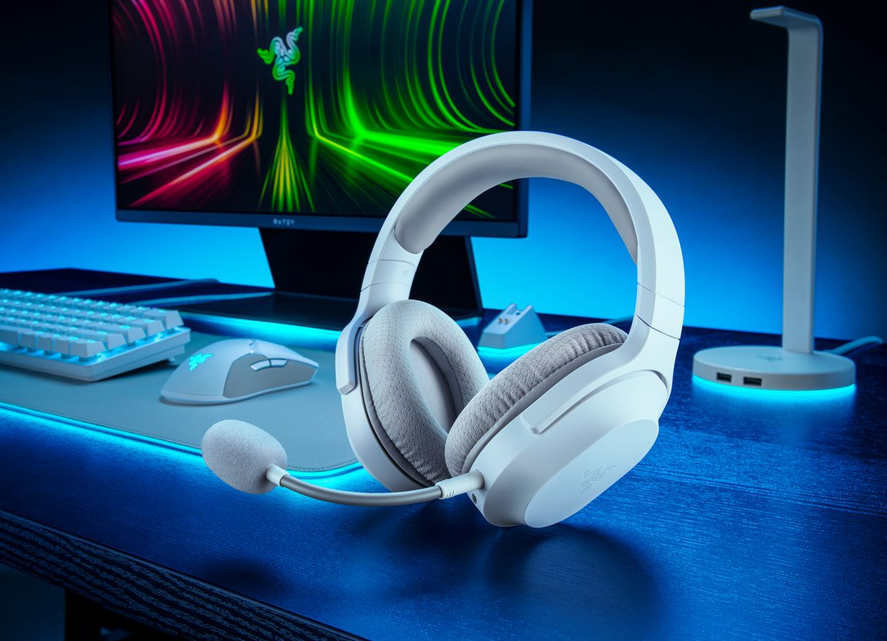 Razer Barracuda Pro brings awesome noise cancellation and 40 hours ...