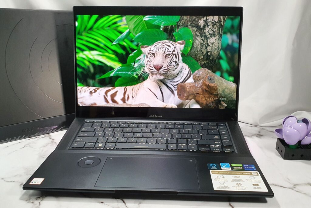ASUS ZenBook Pro 16X OLED Review (UX7602) colours