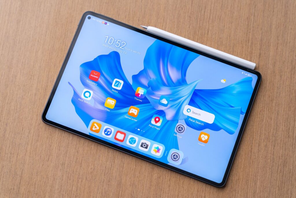 Huawei MatePad Pro 11 debuts with 11-inch 120Hz OLED touchscreen ...