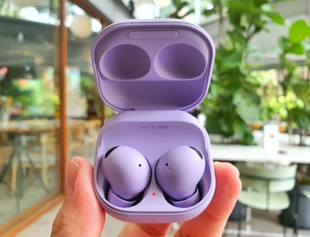 Samsung Galaxy Buds2 Pro Review - Awesome Bora Purple Buds of