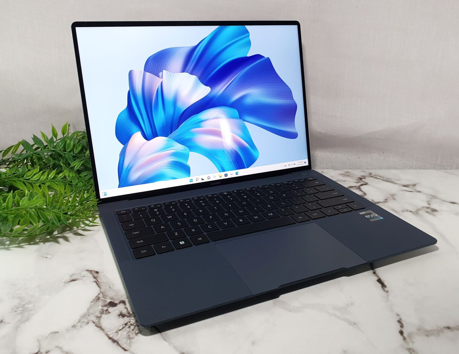 Huawei Matebook X Pro Review Beautiful Refined Elegance Hitech Century